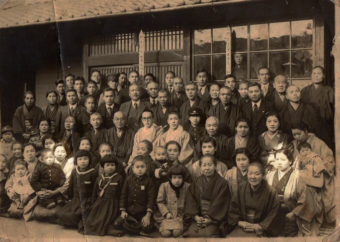 Group photo from earlier days. Here, Koume can be seen sitting in the very right of the second row, while Umeno is the third one from the left in front row. Photo: Guinnes World Records Group photo from earlier days. Here, Koume can be seen sitting in the very right of the second row, while Umeno is the third one from the left in front row. Photo: Guinnes World Records