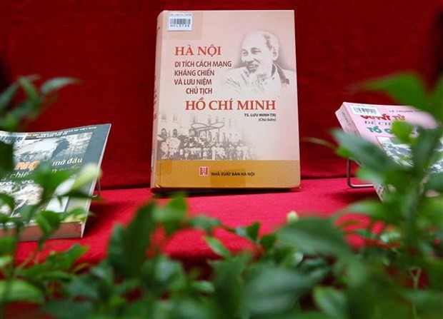Hanoi Library is hosting an exhibition of books and publications to mark the 67th anniversary of the capital city's liberation from the French. (Photo: VNA) Hanoi Library is hosting an exhibition of books and publications to mark the 67th anniversary of the capital city's liberation from the French. (Photo: VNA)