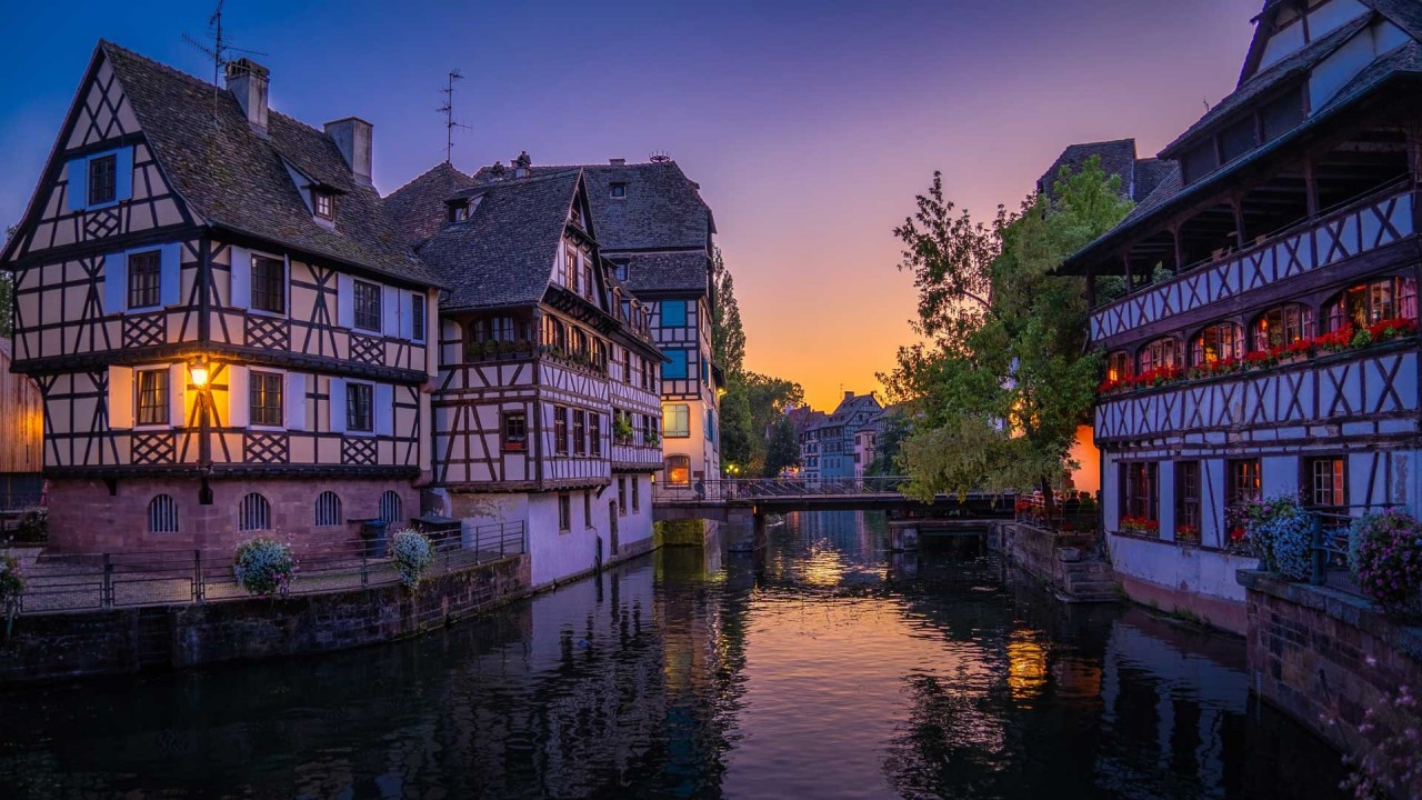 Photo:  Maison Lutetia R
