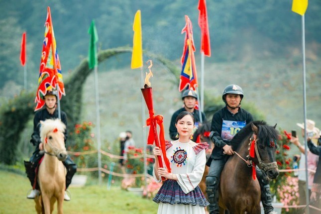 Dịp nghỉ lễ 30/4, 1/5: Ngành du lịch trở lại sau 2 năm Dịp nghỉ lễ 30/4, 1/5: Ngành du lịch trở lại sau 2 năm
