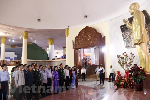 Book about first Vietnamese Ambassador to Laos introduced to the public Book about first Vietnamese Ambassador to Laos introduced to the public