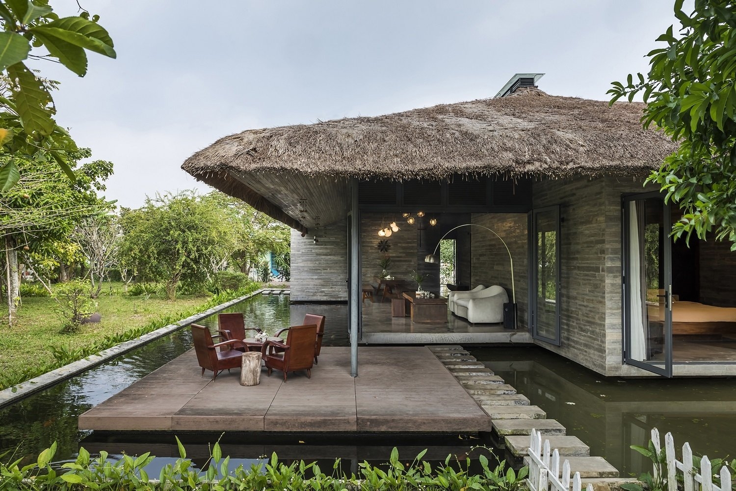 Floating villa in southern province named at American architecture awards Floating villa in southern province named at American architecture awards