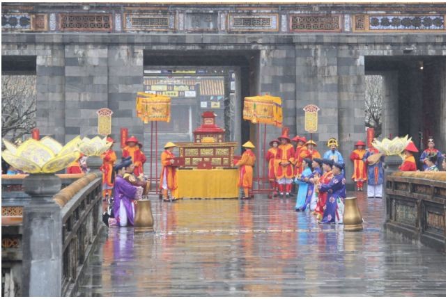 Hue Festival 2022 Opens with Calendar Distribution Ceremony Hue Festival 2022 Opens with Calendar Distribution Ceremony