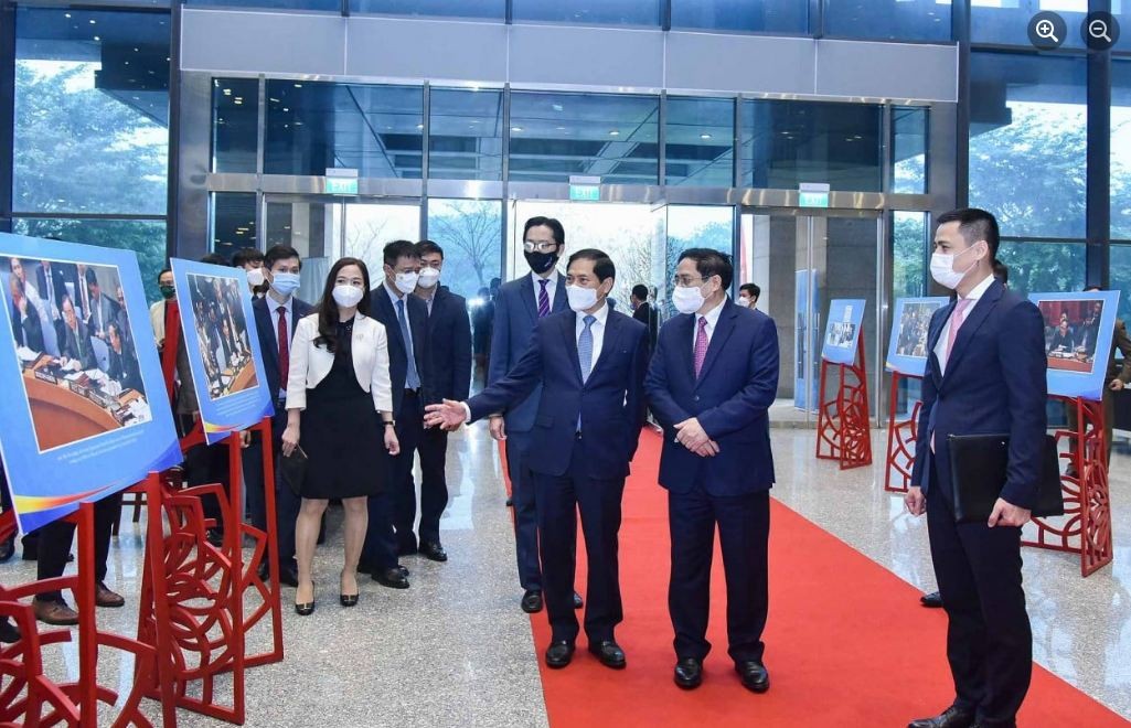 Diplomatic Sector Asked to Further Conduct Multilateral Activities Diplomatic Sector Asked to Further Conduct Multilateral Activities