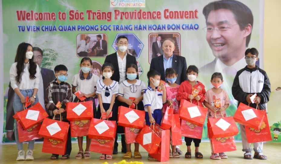 Honorary Consul of Vietnam in Switzerland Supports Covid Orphans Honorary Consul of Vietnam in Switzerland Supports Covid Orphans