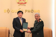 vietnam rok to boost ties in vocational education