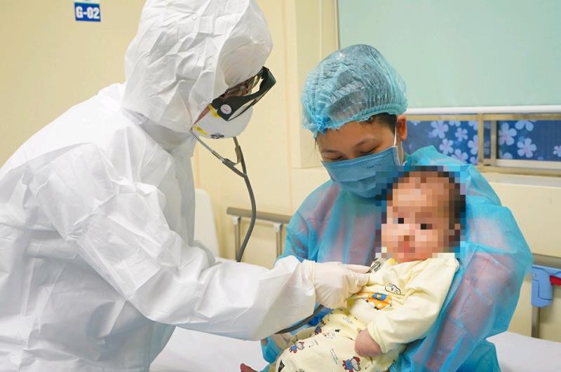 Baby with COVID-19 to be discharged from hospital baby with covid 19 to be discharged from hospital