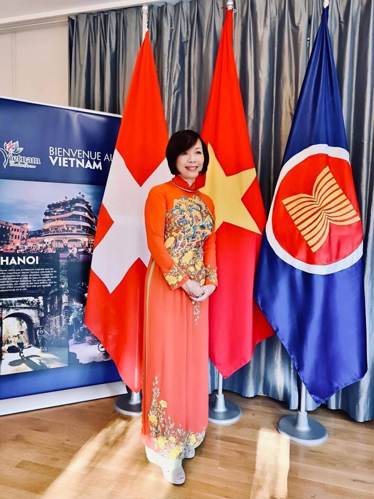Dutch university holds webinar on Vietnam Dutch university holds webinar on Vietnam