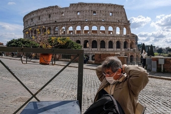 All of Italy to be placed under lockdown, says PM