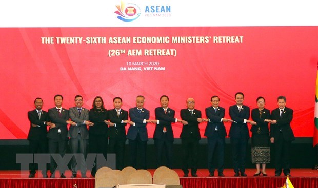 ASEAN Ministers agree to boost economic cooperation asean ministers agree to boost economic cooperation