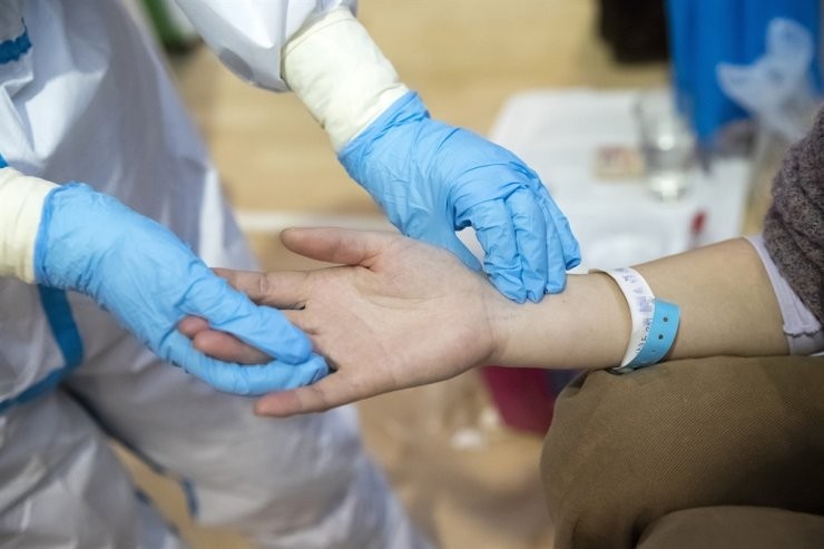 About 3 to 10% of recovered patients in Wuhan tested positive later in a study about 3 to 10 of recovered patients in wuhan study tested positive later