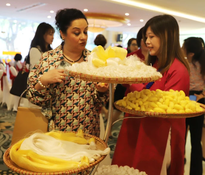Female diplomats, representatives of international organisations, ambassadors' spouses gather Female diplomats, representatives of international organisations, ambassadors' spouses gather