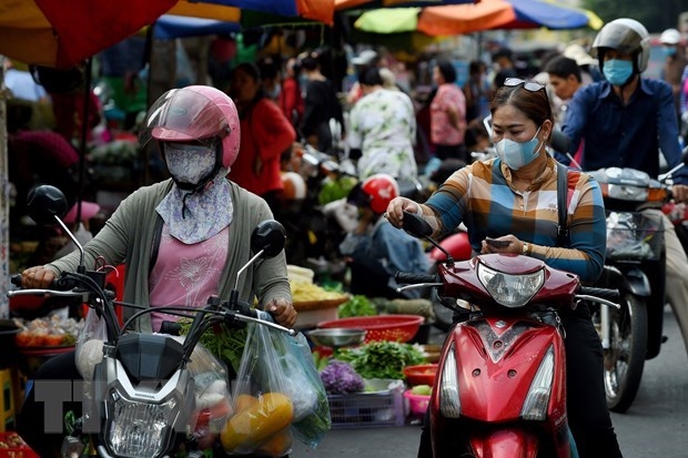 Over 14 tonnes of rice delivered to Vietnamese-Cambodians under quarantine Over 14 tonnes of rice delivered to Vietnamese Cambodians under quarantine
