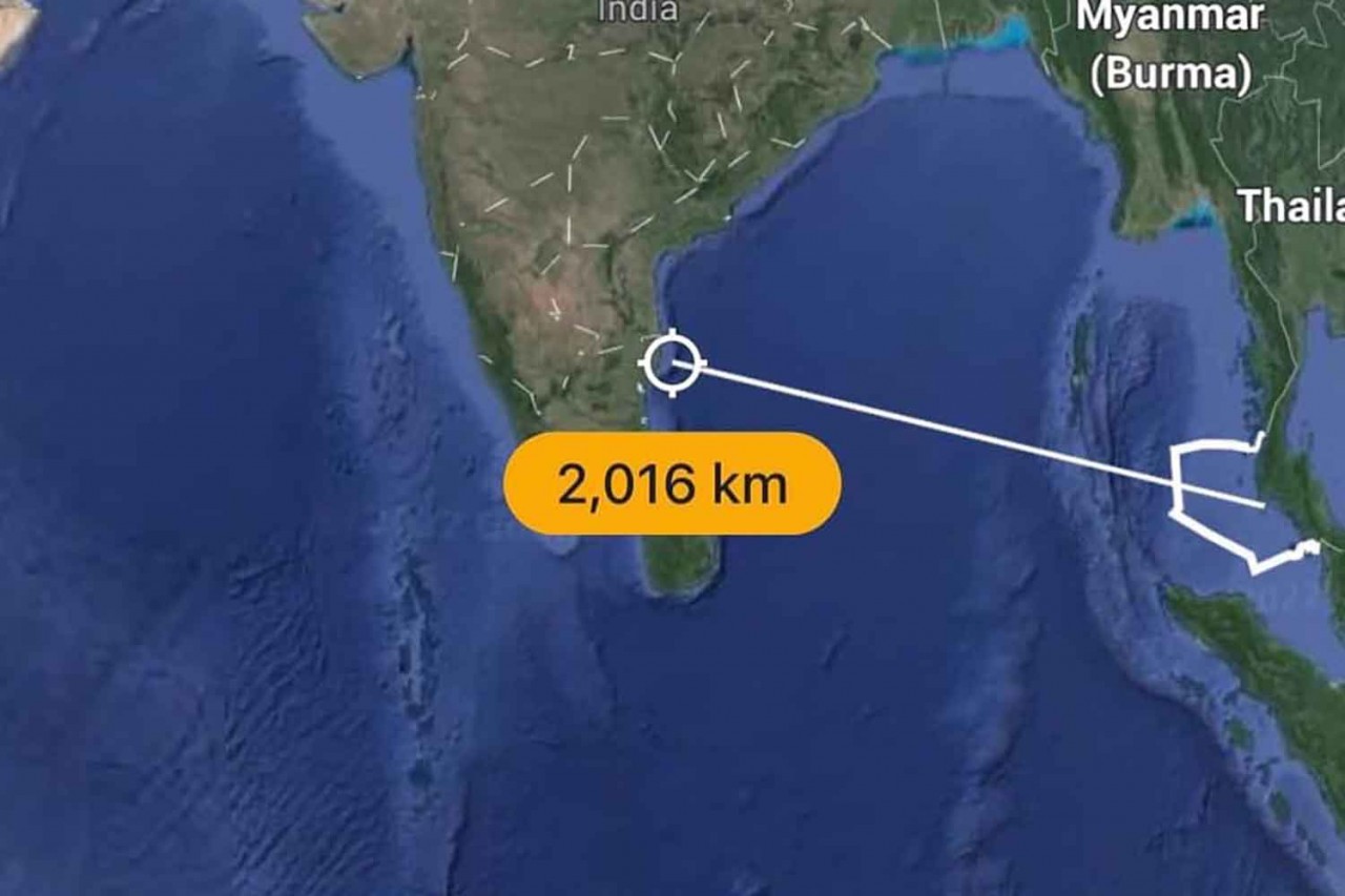 Separated by Covid, Vietnamese Man Paddling Towards India to Meet His Wife Separated by Covid, Vietnamese Man Paddling Towards India to Meet His Wife