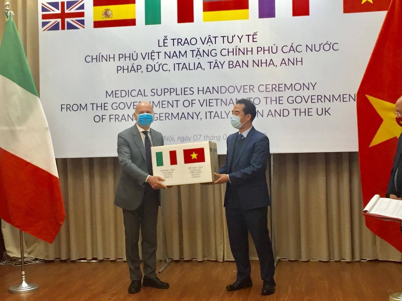 Vietnam gifts 550,000 face masks to EU countries in coronavirus fight vietnam gifts 550000 face masks to uk france germany italy spain