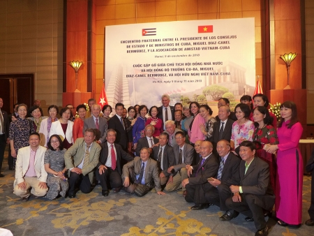 Vietnamese alumni ready to help Cuba during COVID-19