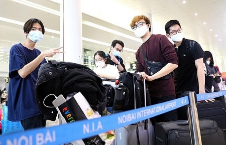 COVID-19: Vietnamese students abroad  warned of flight scam