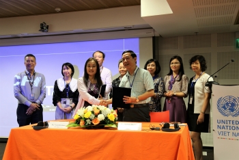 fetal heart rate monitors handed over to central highland and central provinces hospitals