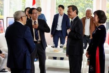 Vietnamese in Denmark Commemorates Legendary National Founders