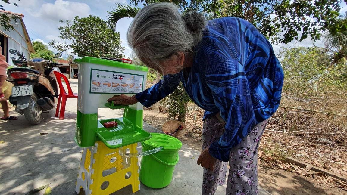 Water filtration kiosk in Ben Tre provides clean water for 6,000 households water filtration kiosk ensures quality water for 6000 households in ben tre