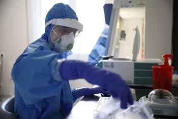 health centre supporting vietnamese expats in poland in coronavirus testing procedures