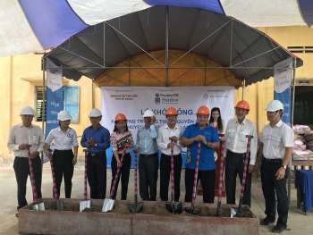 hcm city prepares to welcome foreign experts