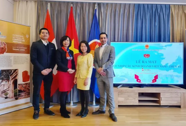 Switzerland-Vietnam business group to establish representative board in Vietnam Switzerland-Vietnam business group to establish representative board in Vietnam