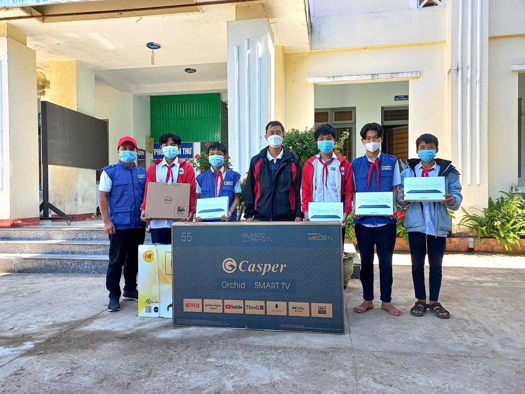 NGO Combating Cyber Bullying and Gender-based Cyber Violence in Vietnam NGO Combating Cyber Bullying and Gender-based Cyber Violence in Vietnam