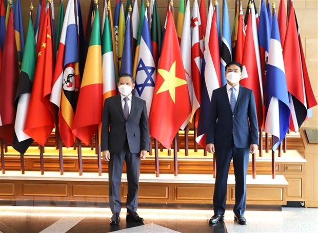 Vietnam, Thailand Look to Reaching USD 25 billion Two-Way Trade Vietnam, Thailand Look to Reaching USD 25 billion Two-Way Trade