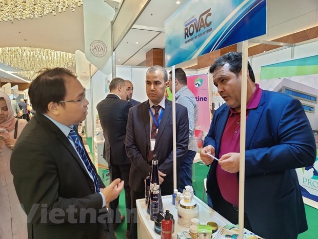 Vietnamese Trade Counselor in Algeria Hoang Duc Nhuan speaks at the event. (Photo: VNA Vietnamese Trade Counselor in Algeria Hoang Duc Nhuan speaks at the event. (Photo: VNA