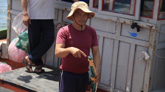 Vietnam protests China for attacking Vietnamese fishing boat, demands compensation vietnam protests against chinese ships attack demands compensation for sunken boat
