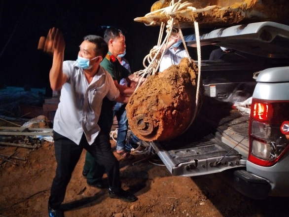 350-kg wartime bomb found near North-South rail line through Quang Binh 350-kg wartime bomb found near North-South rail line through Quang Binh