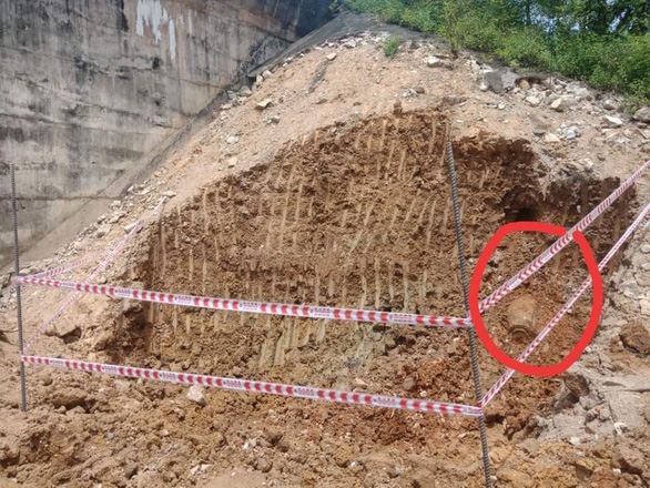 350-kg wartime bomb found near North-South rail line through Quang Binh 350-kg wartime bomb found near North-South rail line through Quang Binh