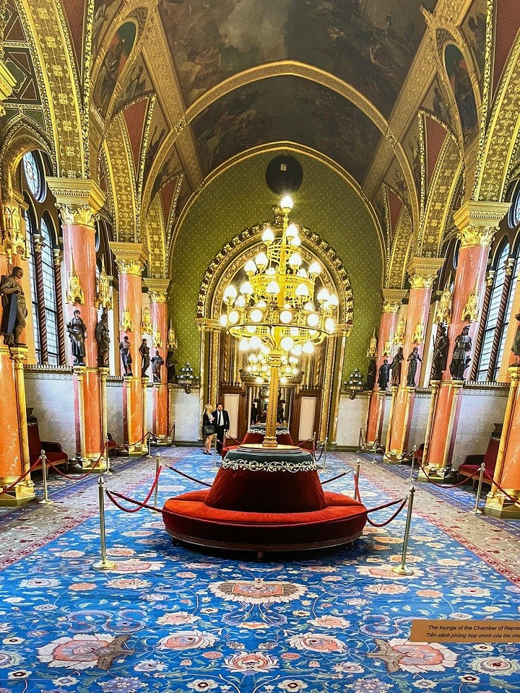 Experience Majesty of Hungary's Parliament in Hanoi Experience Majesty of Hungary's Parliament in Hanoi