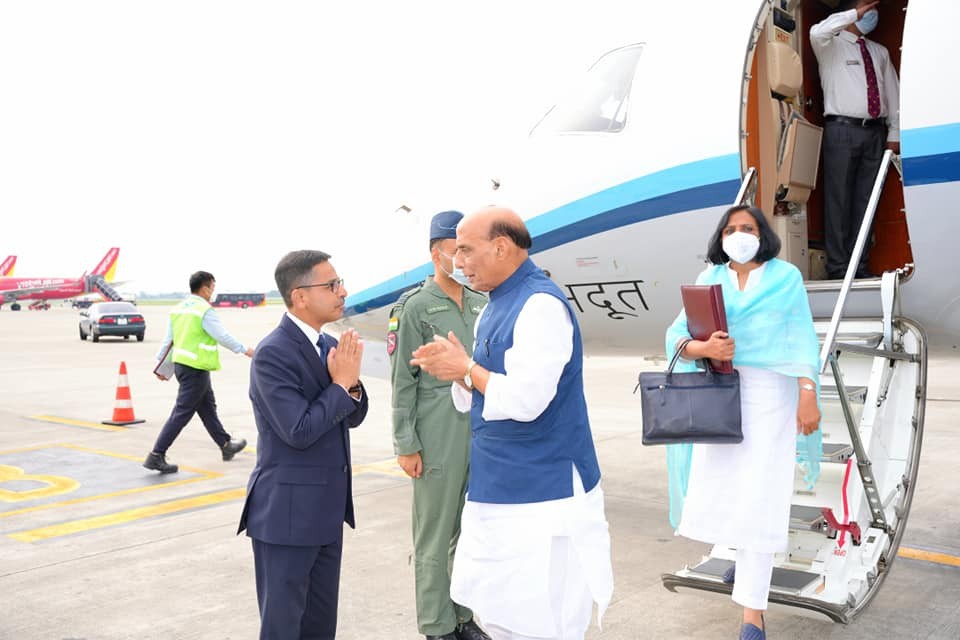 Indian Defence Minister Begins Official Visit to Vietnam Indian Defence Minister Begins Official Visit to Vietnam
