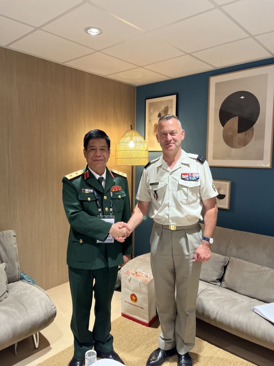 Vietnam Attends Eurosatory 2022 Defence Exhibition Vietnam Attends Eurosatory 2022 Defence Exhibition