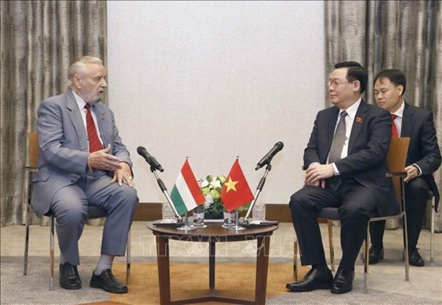 Top Legislator Meets Hungary-Vietnam Friendship Association's Leaders Top Legislator Meets Hungary-Vietnam Friendship Association's Leaders