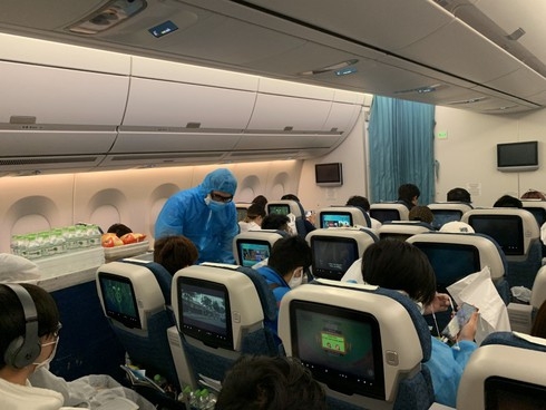 Vietnamese citizens fly home from Japan US vietnamese citizens fly home from japan us