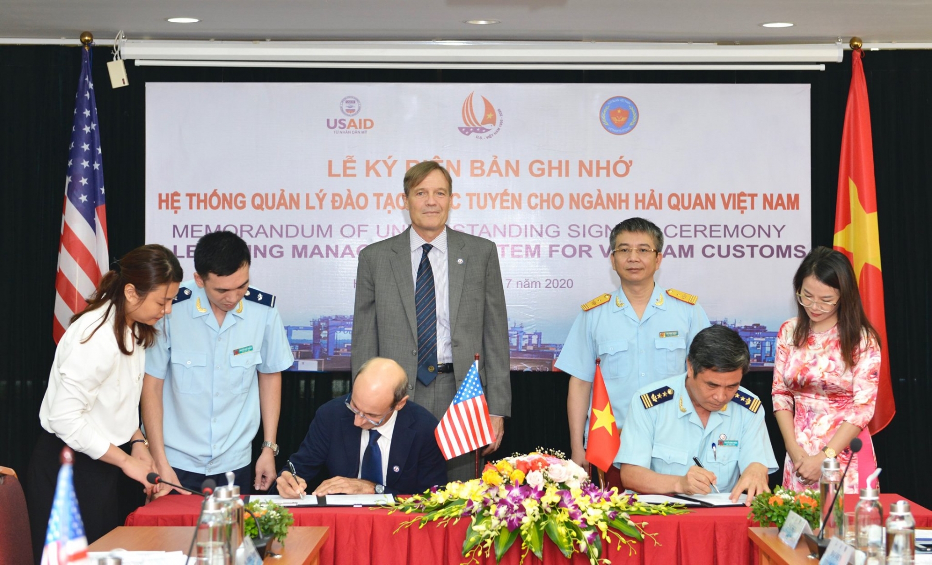 USAID helps Vietnam improve capacity of customs officials usaid helps vietnam improve capacity of customs officials