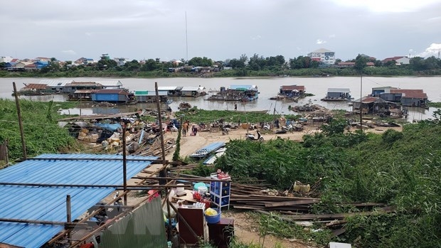 VUFO, Friendship Association aid overseas Vietnamese in Cambodia VUFO, Friendship Association aid overseas Vietnamese in Cambodia