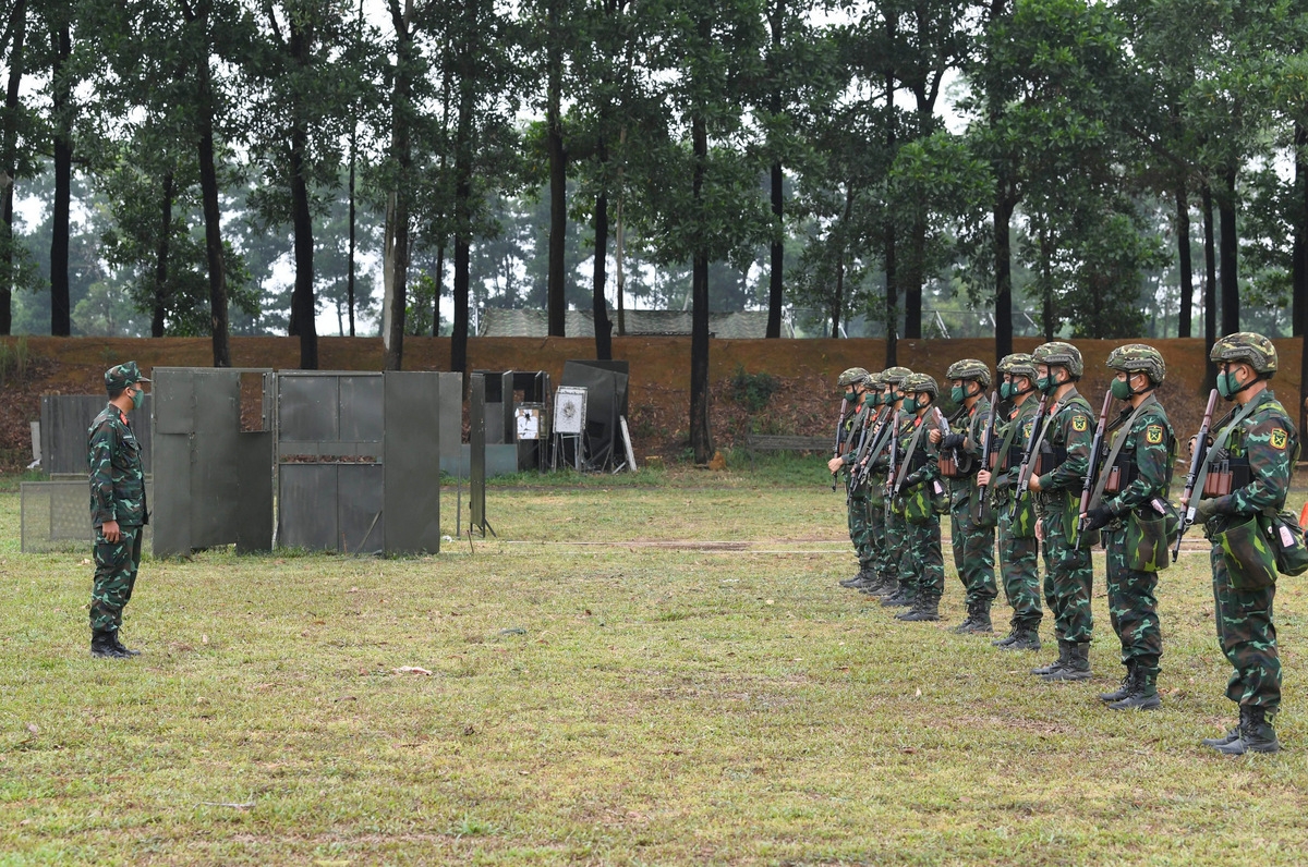 Vietnamese snipers determined and busy preparing for Army Games Vietnamese snipers determined and busy preparing for Army Games