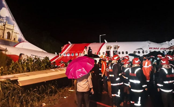 India At least 18 dead when COVID 19 evacuation plane crash lands at airport india at least 18 dead when covid 19 evacuation plane crash lands at airport