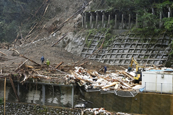 Powerful Typhoon Haishen leaves 2 dead, 4 missing, including two Vietnamese interns Powerful Typhoon Haishen leaves 2 dead, 4 missing, including two Vietnamese interns