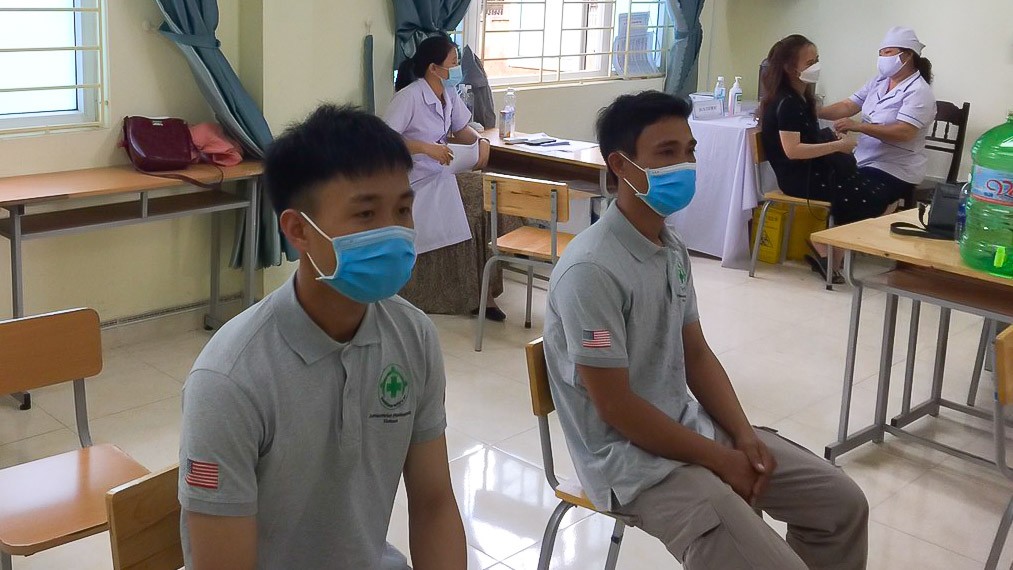 Staff of Humanitarian Mine Action Organizations in Quang Tri Vaccinated Staff of Humanitarian Mine Action Organizations in Quang Tri Vaccinated