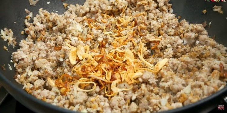 How to Make Banh Duc (Plain Rice Flan) From Leftover Rice How to Make Banh Duc (Plain Rice Flan) From Leftover Rice