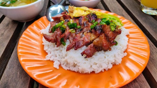 What to eat in Cambodia? The Most Popular Cambodian Dishes What to eat in Cambodia? The Most Popular Cambodian Dishes