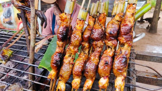 What to eat in Cambodia? The Most Popular Cambodian Dishes What to eat in Cambodia? The Most Popular Cambodian Dishes