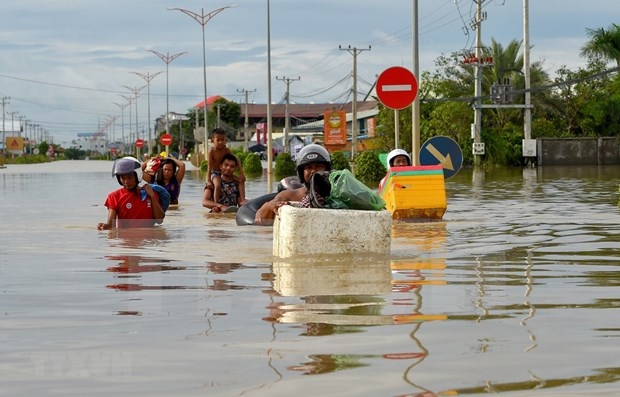 Vietnamese leader extends sympathy over flooding in Cambodia Vietnamese leader extends sympathy over flooding in cambodia