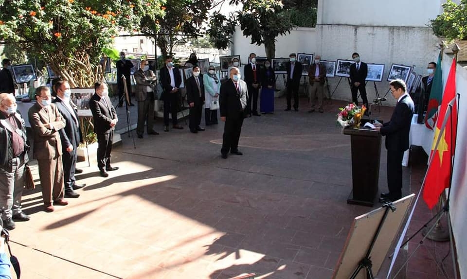 Vietnamese leaders congratulate Algerian President on 'Revolution Day'