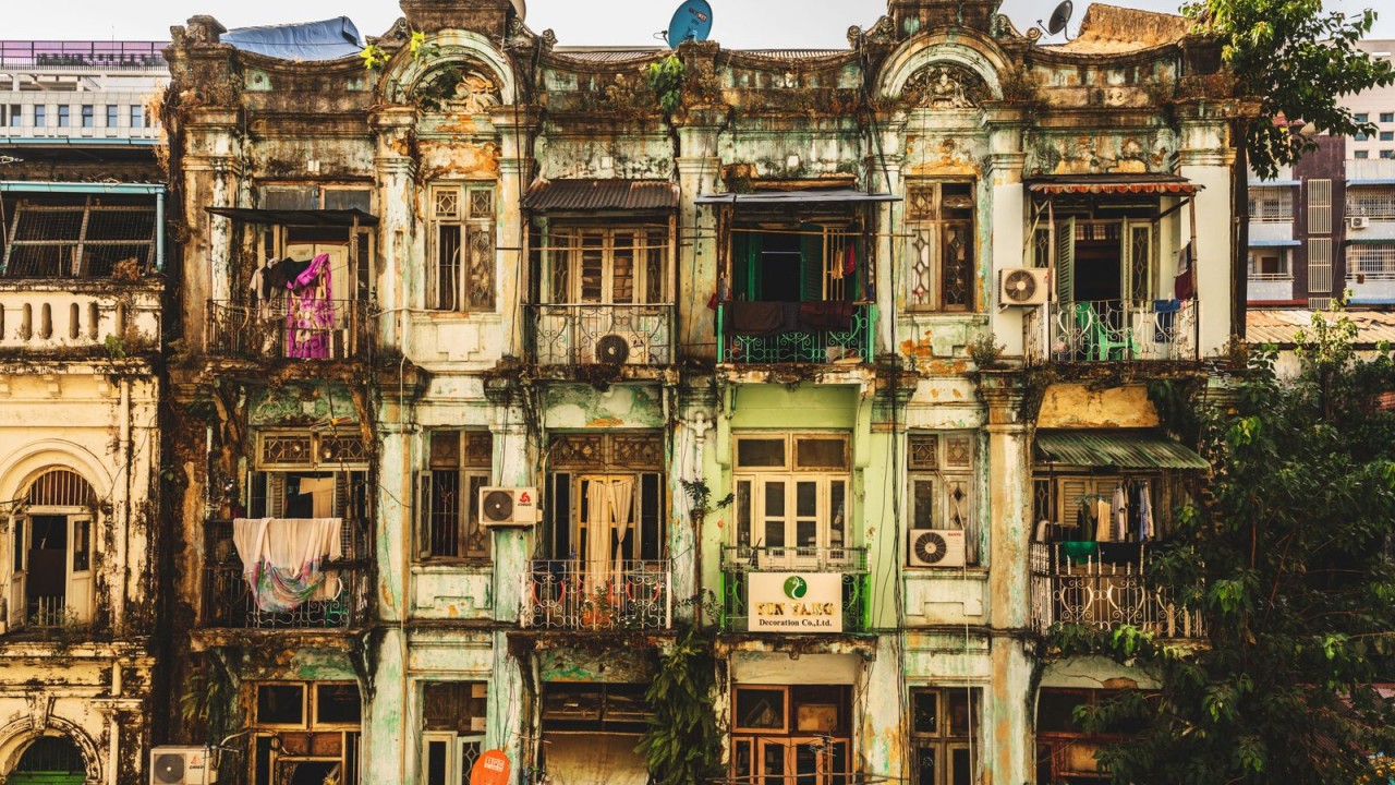 Photo of Hue Woman Recognized at 10th National Geographic Traveller Photography Competition Photo of Hue Woman Recognized at 10th National Geographic Traveller Photography Competition